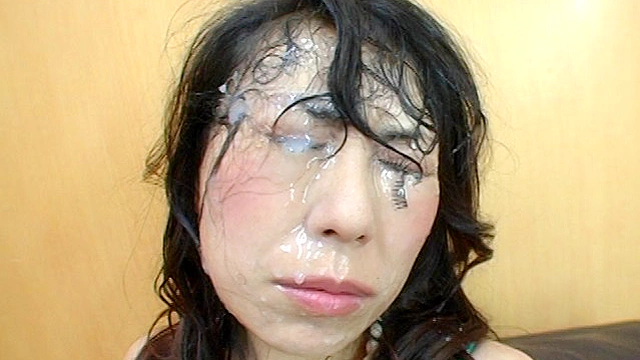 濃厚顔射 熟女の顔に濃厚ザーメンぶっ掛けたい