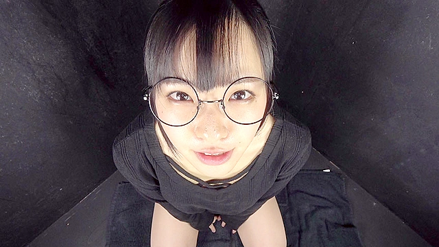 メガネ女子主観フェラ超大量一撃顔射のイメージビデオ 黒木いくみ＆小春＆宮沢ゆかり＆羽生ありさ