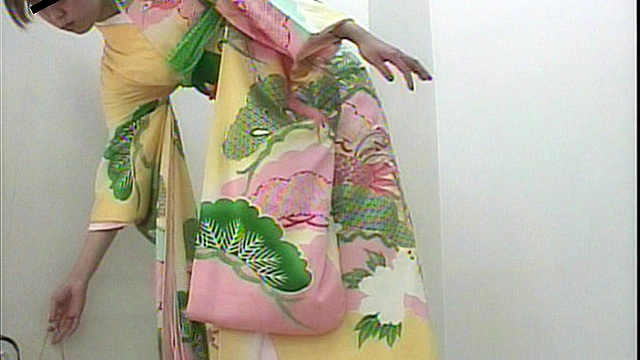 侵入（祝）成人式女子便所12