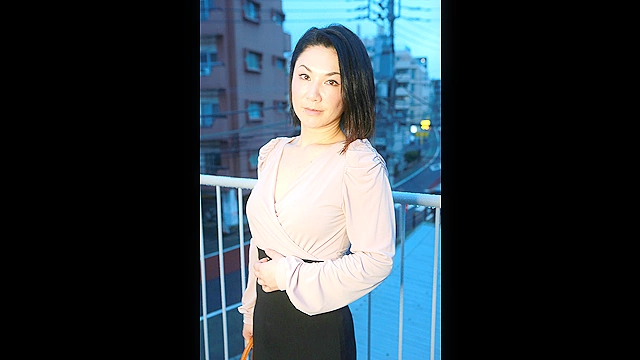 ちょっとエロそうな五十路熟女の家にお泊りしてヤリ倒したい（1）～色白エロボディのユキ51歳から未亡人の女社長エリ54歳まで