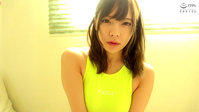 人気女優 一条みおチャンの唾を顔に刷り込み＆ベロチューで手コキ唾責めプレイ★★