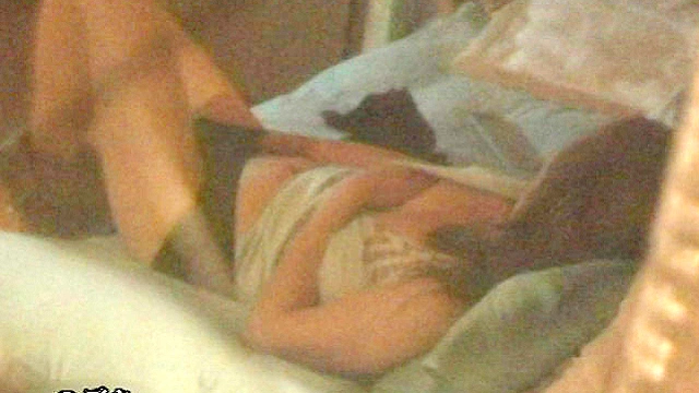 民家のぞき○撮 偶然撮れた自宅でオナニーする女（希少）