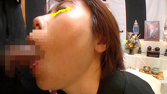 誰にも見せたことのないお漏らし姿を晒して顔面赤面