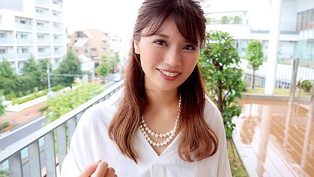 孤高の素人B級グルメ 町田市在住 エロ白姉さん×B級グルメ