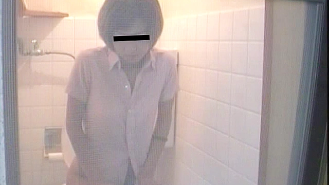盗殺！トイレでの色んな姿が撮れました！