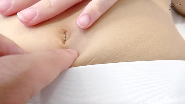 【タイツ＆乳首】人気女優 一条みおチャンのタイツ＆乳首いじりプレイ！