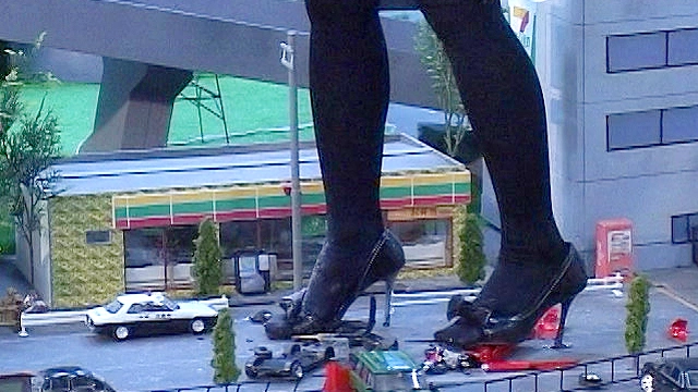 巨大娘襲来2