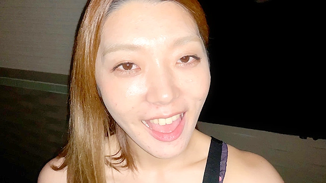 実はエッチな近所のお姉さんの仕返しスマホ自撮り鼻フェラ 香苗レノン