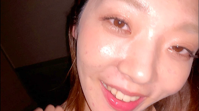 実はエッチな近所のお姉さんの仕返しスマホ自撮り鼻フェラ 香苗レノン