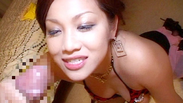 飲精飲尿変態女 愛乃彩音