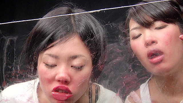 接吻唾液アクリル匂いレズ 百田まゆか琥珀うた