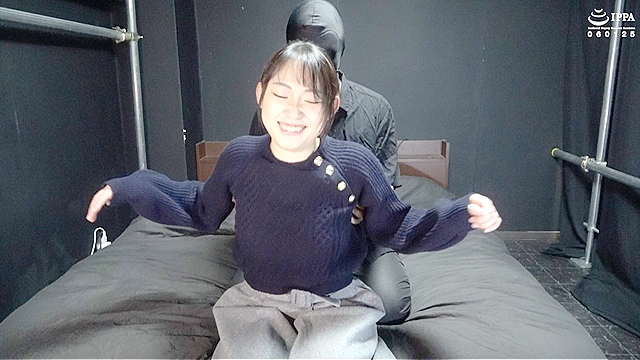 「耐えられずに漏れる悲鳴が可愛い江澄ゆゆちゃんのくすぐりチェック！」WAKA-039 江澄ゆゆ（1）