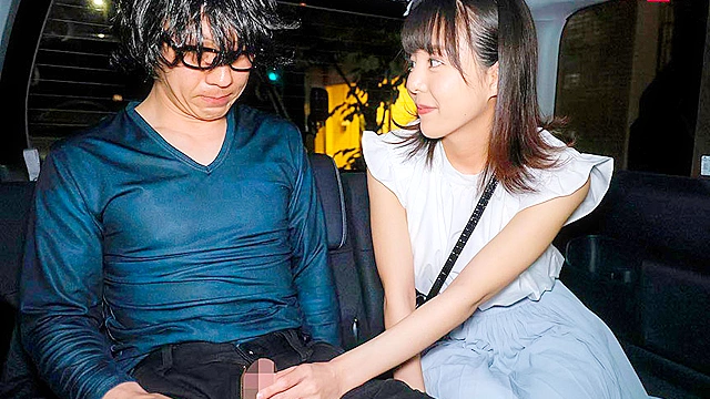 麗女が戸惑う姿が見たい。現場に着いたらすぐ即ハメ！イッてもイッても終わらない連続激ピストン！ 岡田ひなの