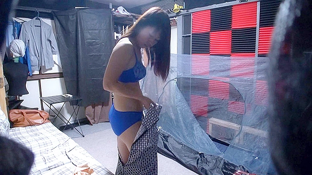 自分の部屋に泊まることになった妻の女友達 「人妻美津江さん（仮名）三十歳」に当然のように手を出してしまうワタシ（14）
