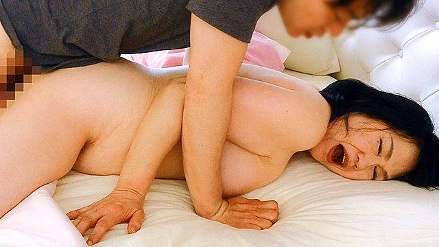 「孫はいくつになっても可愛いものよ…」六十路お婆ちゃんの筆おろし