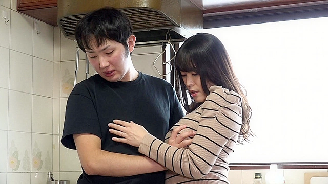 欲求不満の妻をデカチンの部下と2人きりにしてみたら（12）