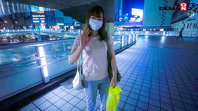 お人好しでムッツリな宮崎育ちの純情肉感娘 4ヶ月だけのAV DEBUT！ 早見依桜（仮）20歳 果肉ぎっしりぷるんッぷるんッ♪95cmマンゴーおっぱい！≪初収穫！Hカップ！最高に丁度いいエロい女、ご堪能ください≫