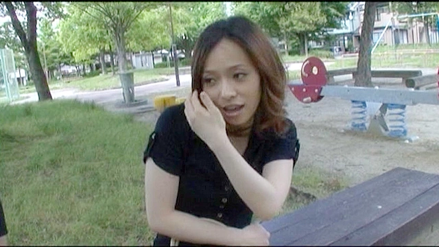 若くてキレイでエッチな園児ママをナンパ ドスケベママ8名 240分
