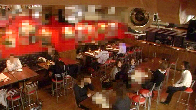 男子禁制？ 女子会ナンパ2 卒業飲み会している可愛い子を口説いてお持ち帰り！