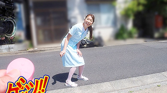 Hとお小遣いに興味のある看護師さん大集合 リモバイを着けたままお散歩してお小遣い稼ぎする過激ミッションに挑戦したら…