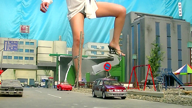 ATTACK OF THE 100ft GIRL