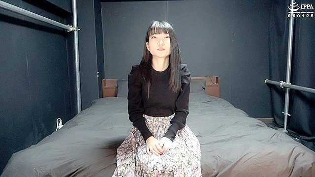「大人しそうに見えて実はドMなひなのちゃんのくすぐりチェック！」わかしラボVol.041-（1）