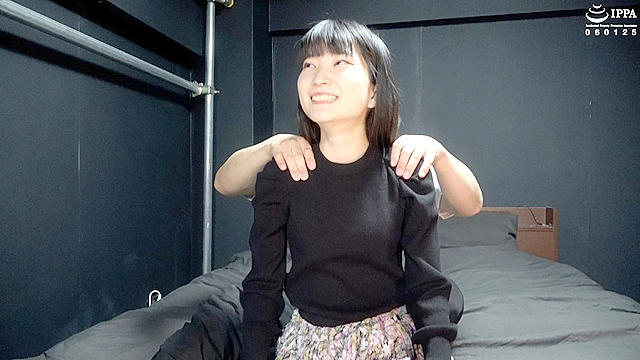 「大人しそうに見えて実はドMなひなのちゃんのくすぐりチェック！」わかしラボVol.041-（1）