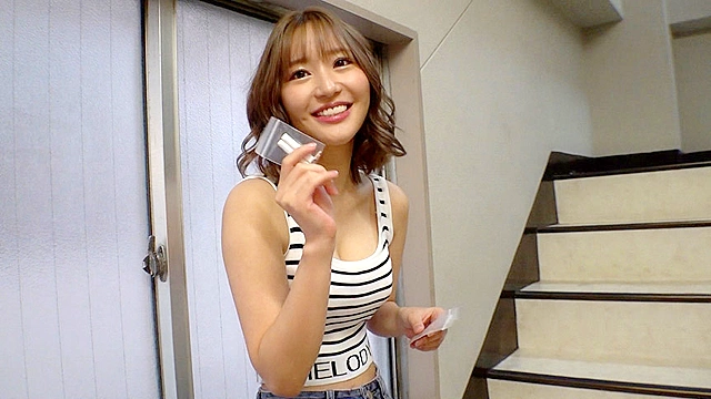 催○ハーブ屋の美人店員は性欲剥きだしチ○ポ中毒！焚いて吸って気づいたら金玉スッカラカンになるまで無限マラ喰い 百永さりな