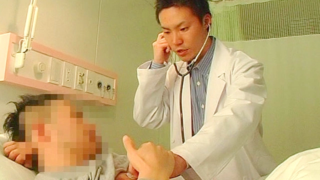 ギン起ちチ○ポをイケメン看護士がしごいてヌイてくれた！ 第一部後編 イケメンエリートDr編