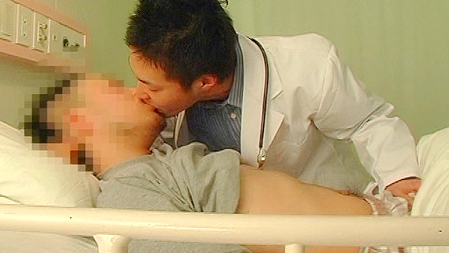 ギン起ちチ○ポをイケメン看護士がしごいてヌイてくれた！ 第一部後編 イケメンエリートDr編