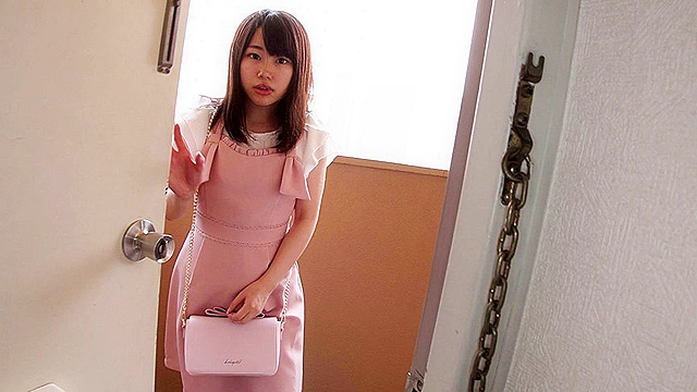 「中出しって何じゃらほい？」さくら（18） 性への関心がノンストップな彼女に頭ポンポン案件