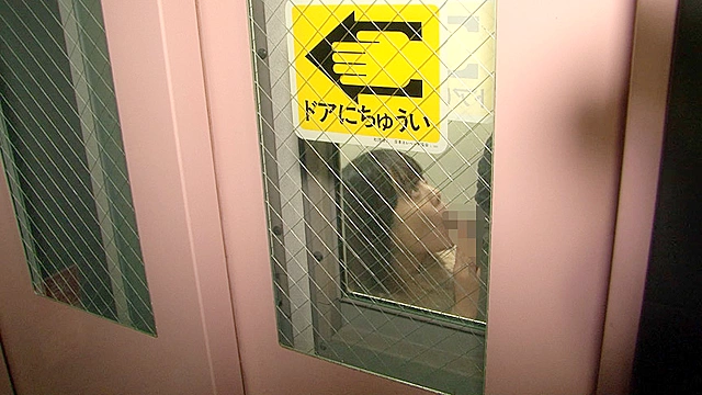 フェラ散歩 露出好きのななちゃん