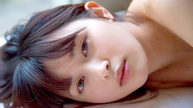 この子、羊（清楚）の皮を被ったオオカミ（スケベ）だった！SODstar 柊木楓 AV DEBUT