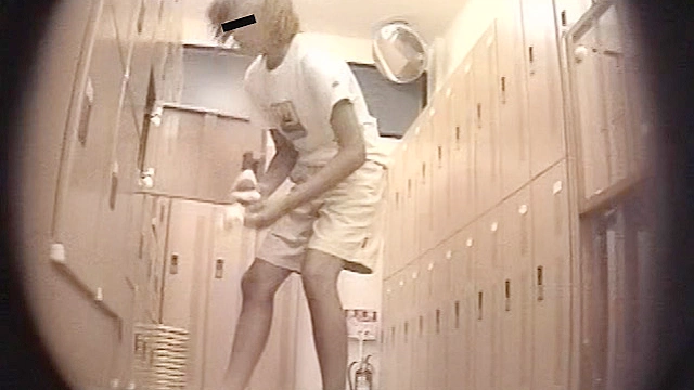 ○撮パラダイス 脱衣所 今ドキ女子をコッソリ覗見 カメラに捉えられた確かな真実！今、目の前で女の子が脱いでいます