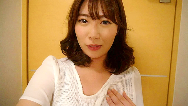 自画撮り 人妻かたりかけ発狂潮塗れオナニー