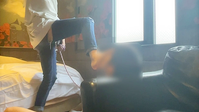 居酒屋店員りおん様はM男を暇つぶし程度の道具として弄びます
