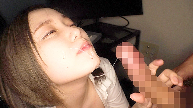 暗がり主観映像でヌキやすい！都合の良い部下をフェラ専用ペットとして暗がりに連れ込んでクチマ○コに射精しています。