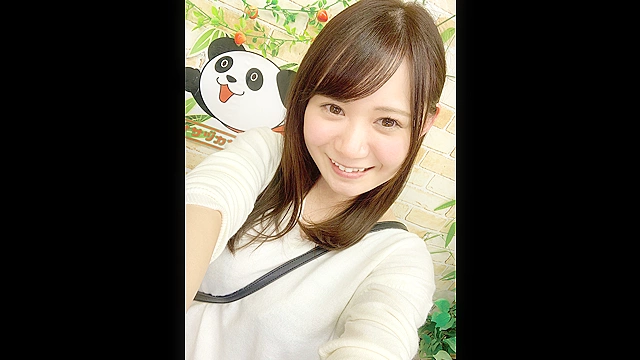 とにかくエッチ大好き素人娘！生エロ生配信生暴走300分
