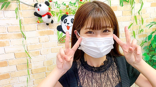 とにかくエッチ大好き素人娘！生エロ生配信生暴走300分