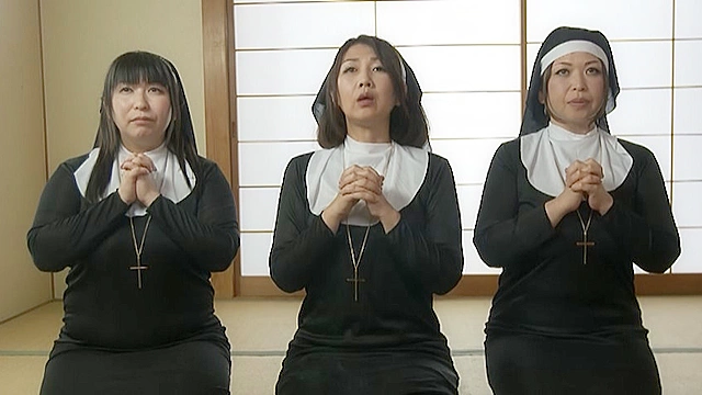 熟女シスター 巨乳でアーメン！