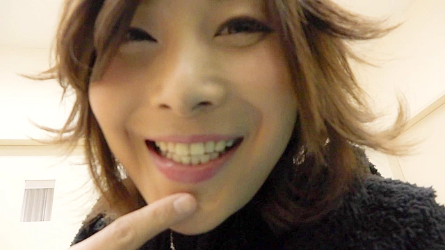 サオあり美人ニューハーフが女性専門の肛門科クリニックで美人女医をハメる！