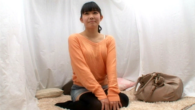 素人お嬢さん ラップ1枚隔ててお父さんと素股体験してみませんか？6