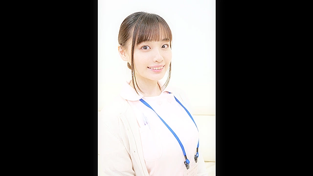 完全顔出し現役ナースをガチナンパ！白衣の天使がEDに悩む男を改善！ ギン勃ちしたら喜んで中出しセックスまでさせてくれました！ 花音うららさん