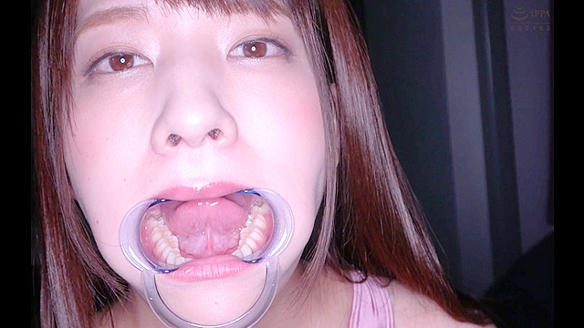 【歯・口内】激カワ女優 あべみかこチャンの歯・のどちんこ観察！