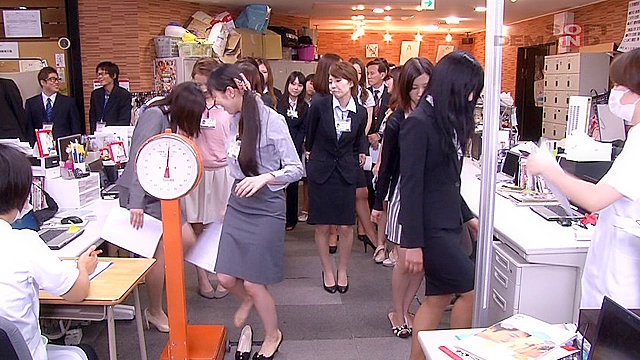 2013年度 ソフト・オン・デマンド 社内健康診断 美人女子社員限定で行うSOD独自の「性交診断」初公開210分SP
