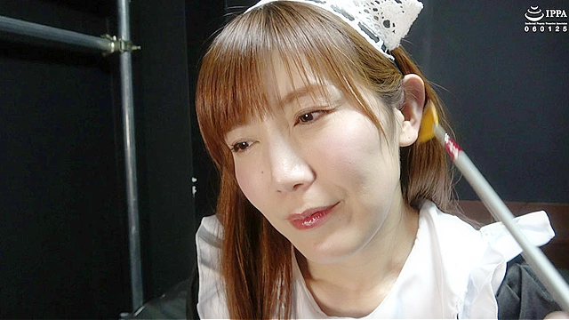 【綺麗なお姉さんメイドの耳を集中くすぐりしました 】美泉咲 SPECIAL MOVIE