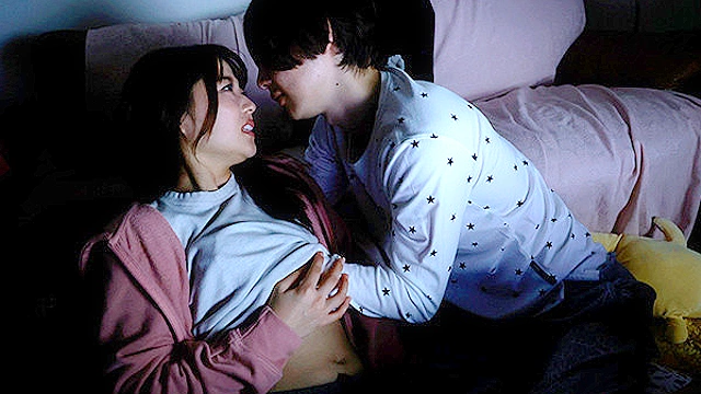 暗闇では素直に