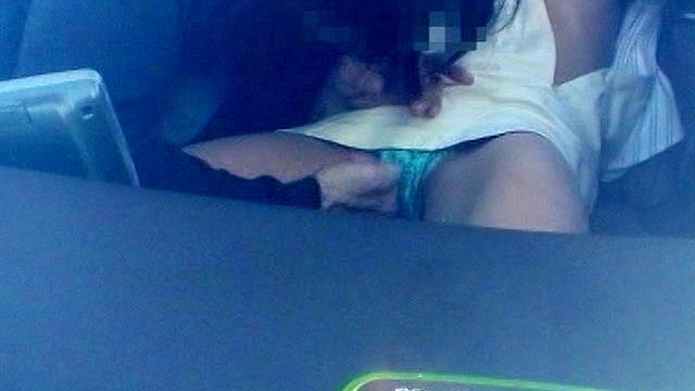 カーSEX○撮 こんな可愛い子が車の中でSEX
