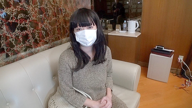 犬嗅ぎ ガチ素人美魔女 ツバ臭い垂れ乳勃起乳首1