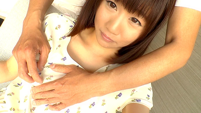 ため息が出るほど美しい地方の素人娘たちがなし崩しで恥じらいながら中出しまで…。4時間 Vol.4